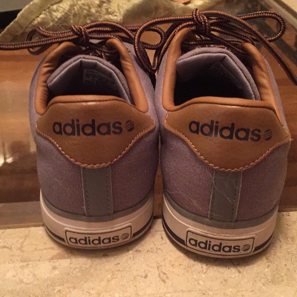 Adidas Neo athleisure shoes - Picture 2 of 8